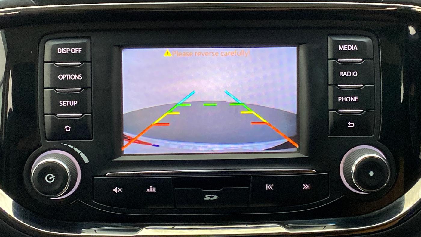 2018 Tata Hexa Varicor 400 XT, Diesel, Manual, 70,950 km, Parking Camera