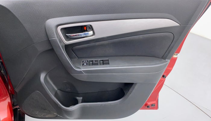 2016 Maruti Vitara Brezza ZDI PLUS DUAL TONE, Diesel, Manual, 85,272 km, Driver Side Door Panels Control