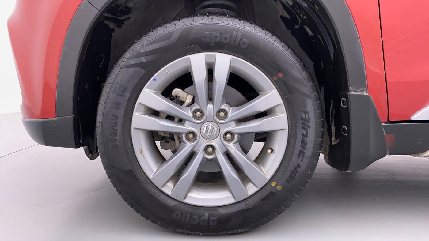 2016 Maruti Vitara Brezza ZDI PLUS DUAL TONE, Diesel, Manual, 85,272 km, Left Front Wheel