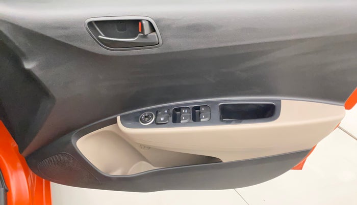 2017 Hyundai Grand i10 MAGNA U2 1.2 CRDI, Diesel, Manual, 51,369 km, Driver Side Door Panels Control