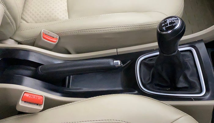 2023 Maruti Ciaz DELTA 1.5 SHVS MT PETROL, Petrol, Manual, 25,156 km, Gear Lever