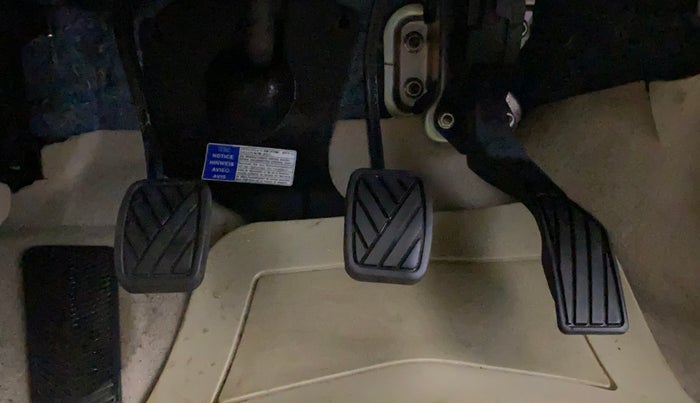 2023 Maruti Ciaz DELTA 1.5 SHVS MT PETROL, Petrol, Manual, 25,156 km, Pedals