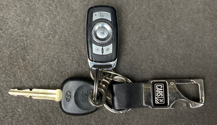 2012 Hyundai i10 MAGNA 1.2 KAPPA2, Petrol, Manual, 61,437 km, Key Close Up