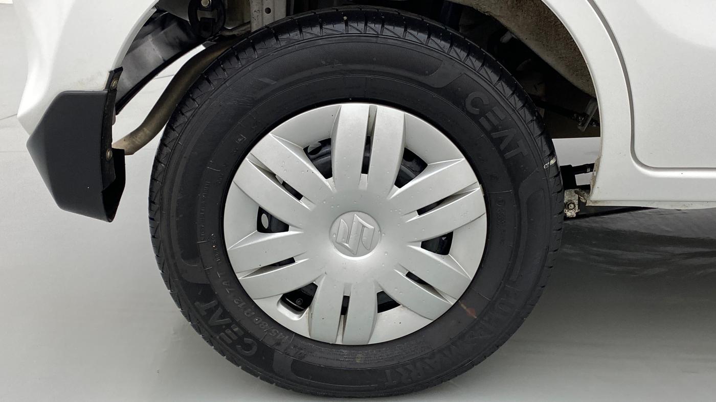 2022 Maruti Alto LXI OPT, Petrol, Manual, 4,064 km, Right Rear Wheel