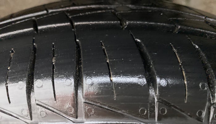 2022 Maruti Alto LXI OPT, Petrol, Manual, 4,064 km, Left Front Tyre Tread