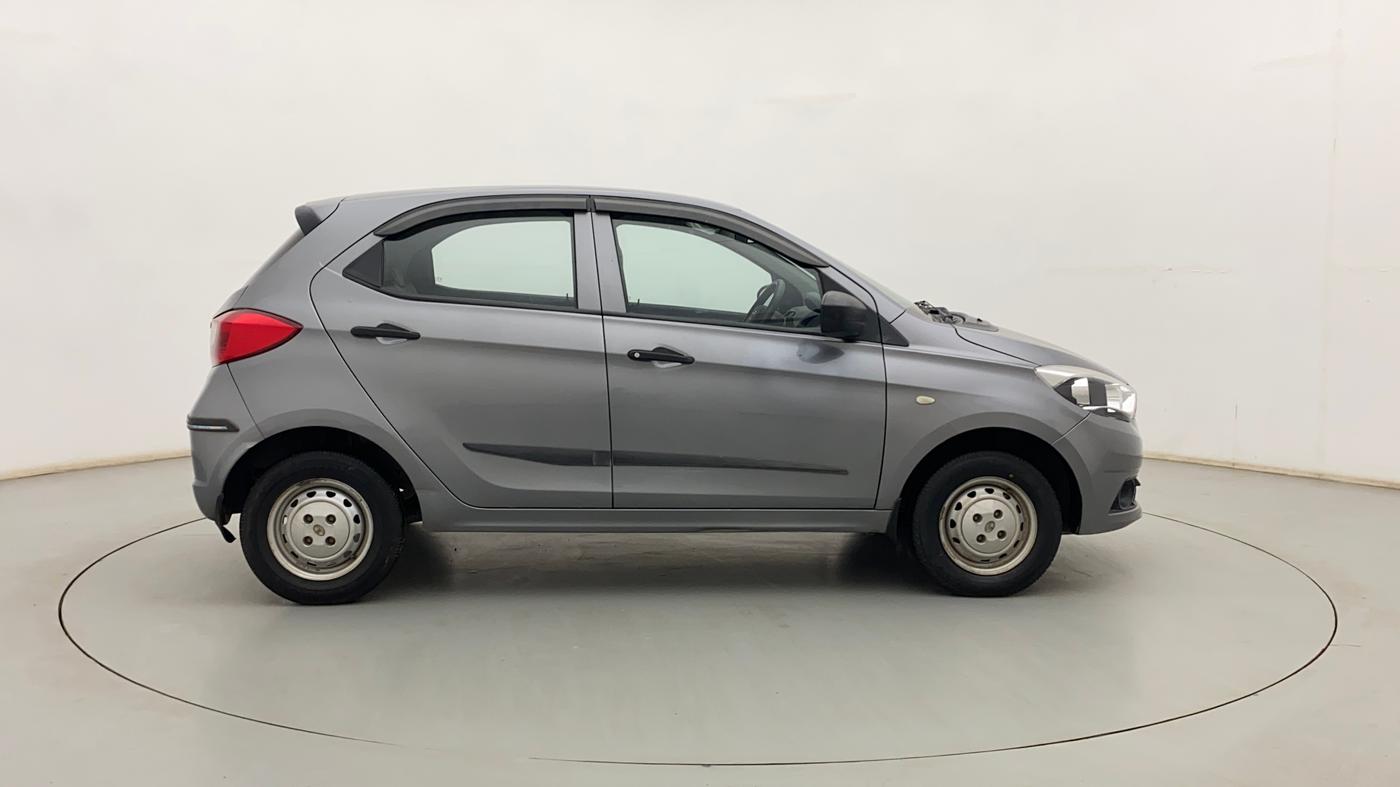 2018 Tata Tiago XM PETROL, Petrol, Manual, 57,439 km, Right Side View
