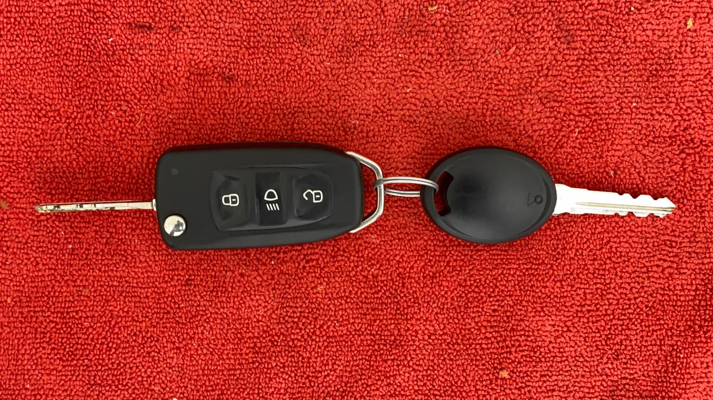2018 Tata Tiago XM PETROL, Petrol, Manual, 57,439 km, Key Close Up