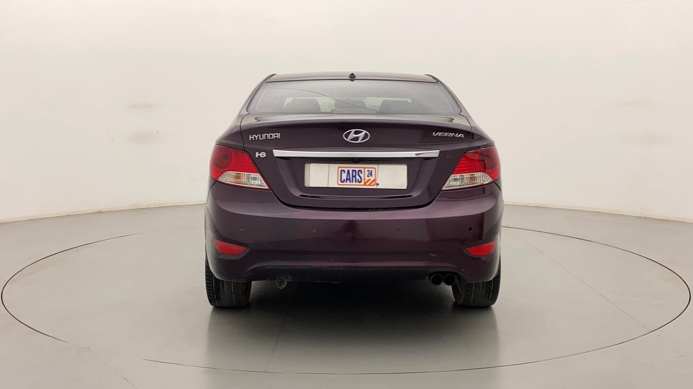 2011 Hyundai Verna FLUIDIC 1.6 CRDI EX, Diesel, Manual, 83,963 km, Back/Rear