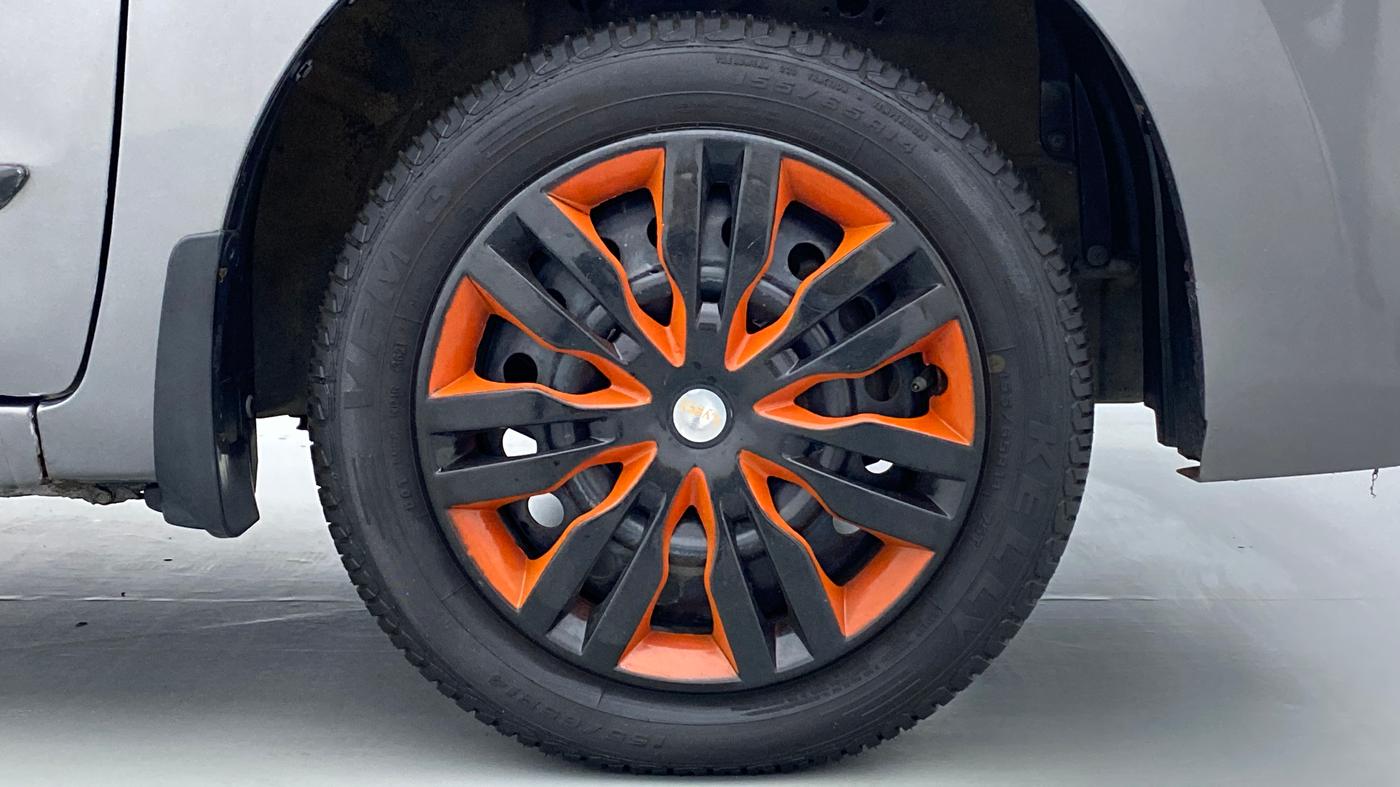 2015 Maruti Wagon R 1.0 VXI, Petrol, Manual, 26,359 km, Right Front Wheel