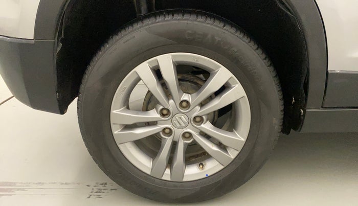 2016 Maruti Vitara Brezza ZDI PLUS, Diesel, Manual, 85,156 km, Right Rear Wheel