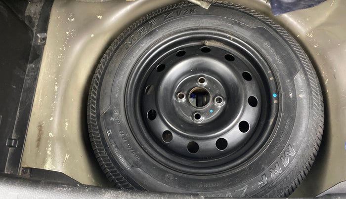 2017 Maruti Swift VXI O, Petrol, Manual, 90,205 km, Spare Tyre