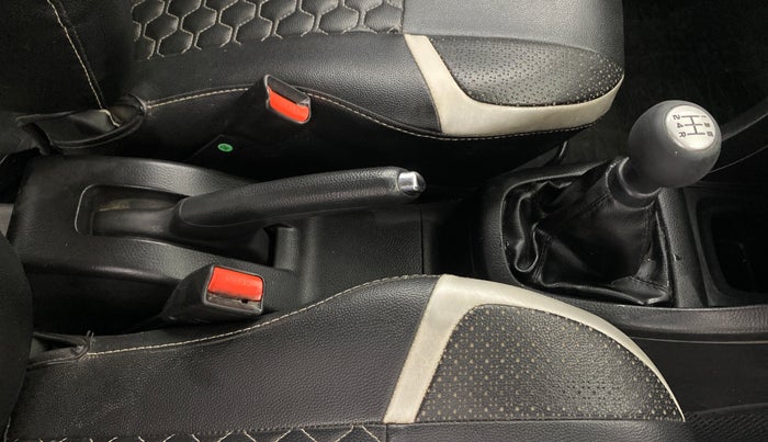 2017 Maruti Swift VXI O, Petrol, Manual, 90,205 km, Gear Lever