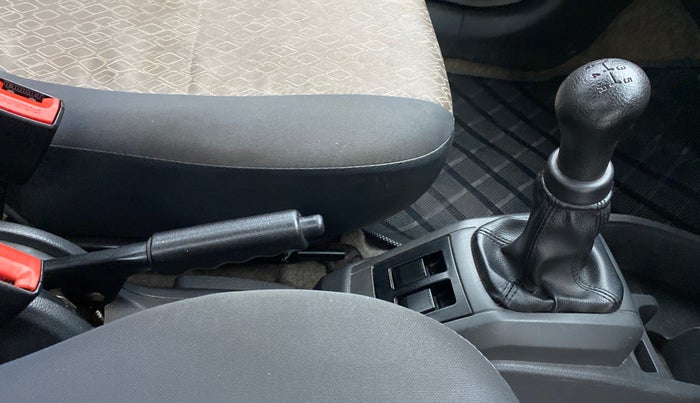 2017 Maruti Alto 800 LXI, Petrol, Manual, 36,775 km, Gear Lever