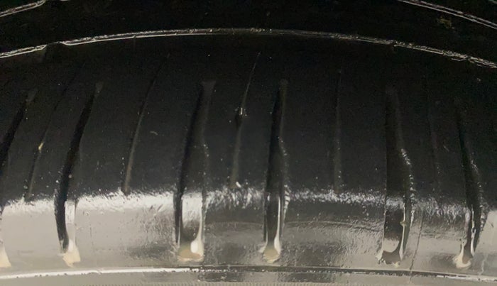 2017 Hyundai Creta SX PLUS 1.6 PETROL, Petrol, Manual, 99,631 km, Right Front Tyre Tread