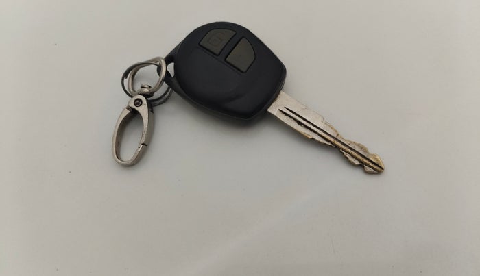 2015 Maruti Wagon R Stingray VXI, Petrol, Manual, 48,334 km, Key Close Up