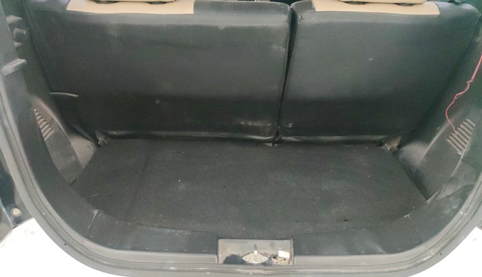 2015 Maruti Wagon R Stingray VXI, Petrol, Manual, 48,334 km, Boot Inside
