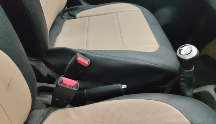 2015 Maruti Wagon R Stingray VXI, Petrol, Manual, 48,334 km, Gear Lever