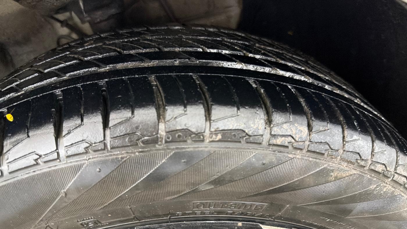 2019 Hyundai Elite i20 ASTA 1.2 (O), CNG, Manual, 65,646 km, Right Front Tyre Tread