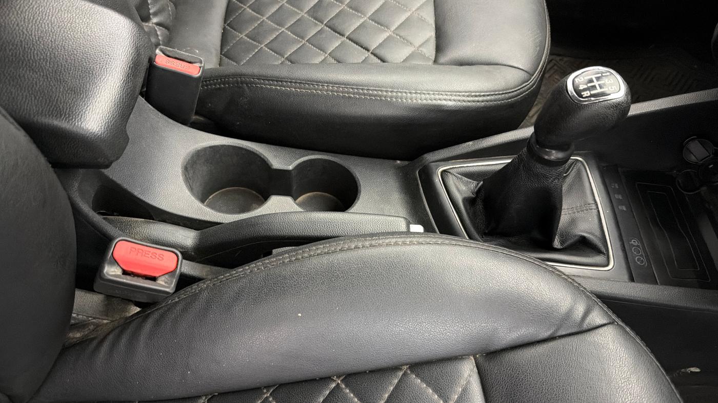 2019 Hyundai Elite i20 ASTA 1.2 (O), CNG, Manual, 65,646 km, Gear Lever