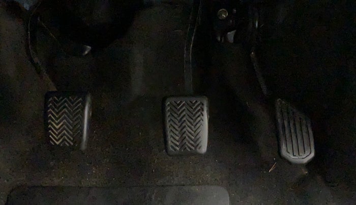 2011 Toyota Etios Liva V, Petrol, Manual, 46,096 km, Pedals