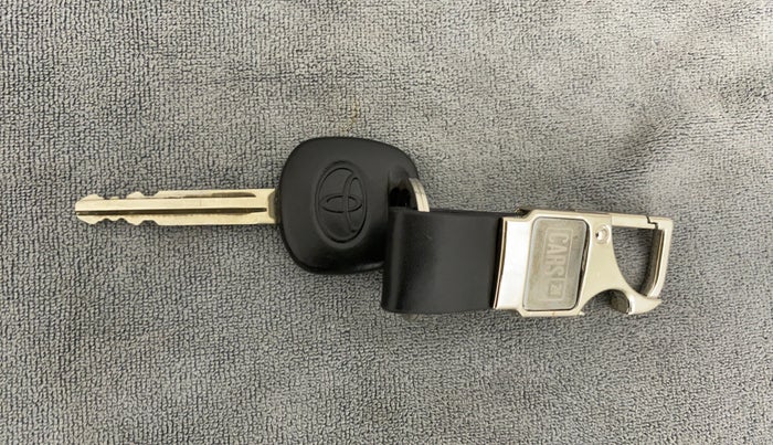 2011 Toyota Etios Liva V, Petrol, Manual, 46,096 km, Key Close Up