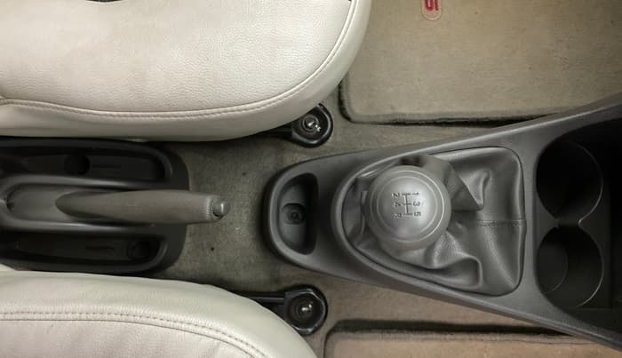 2015 Toyota Etios G, Petrol, Manual, 69,861 km, Gear Lever