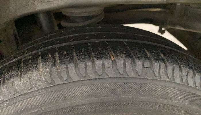 2015 Maruti Alto K10 VXI, Petrol, Manual, 84,364 km, Left Rear Tyre Tread