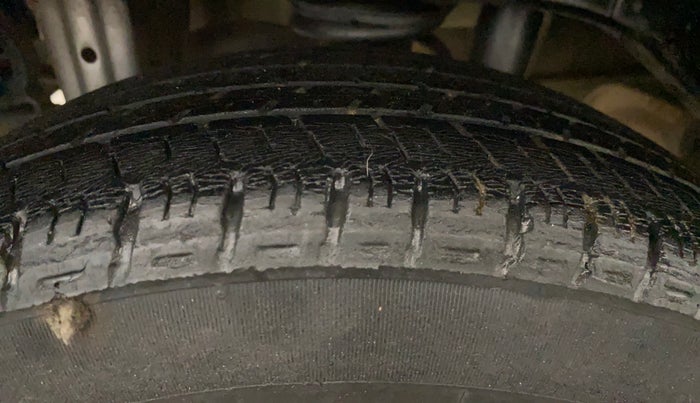 2015 Maruti Alto K10 VXI, Petrol, Manual, 84,364 km, Right Rear Tyre Tread