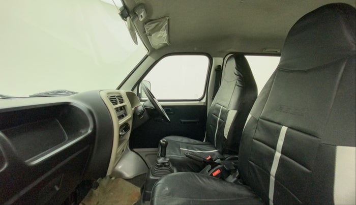 2019 Maruti Eeco 5 STR WITH A/C+HTR, Petrol, Manual, 47,246 km, Right Side Front Door Cabin