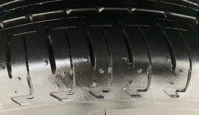 2022 Maruti IGNIS ALPHA 1.2 AMT, Petrol, Automatic, 2,861 km, Left Front Tyre Tread