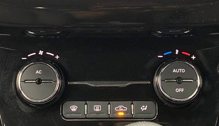 2021 Tata NEXON XZA+ DARK EDITION 1.2 RTN, Petrol, Automatic, 5,420 km, Automatic Climate Control