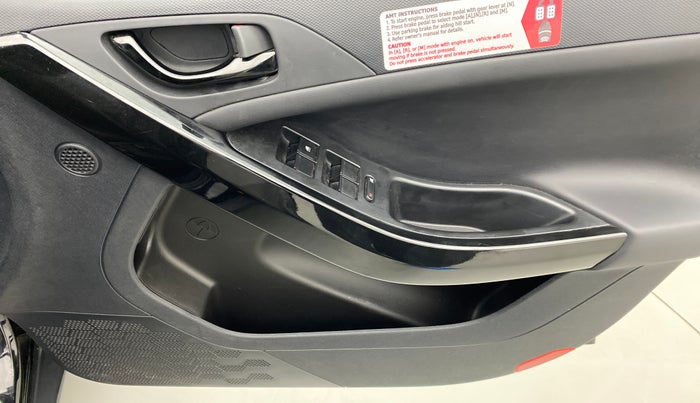 2021 Tata NEXON XZA+ DARK EDITION 1.2 RTN, Petrol, Automatic, 5,420 km, Driver Side Door Panels Control