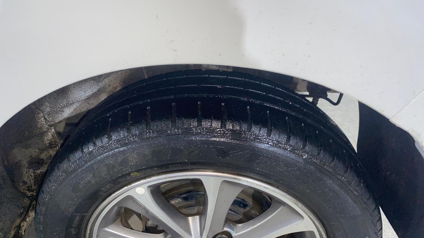 2016 Hyundai Grand i10 ASTA (O) 1.2 KAPPA VTVT, Petrol, Manual, 66,953 km, Left Rear Tyre Tread