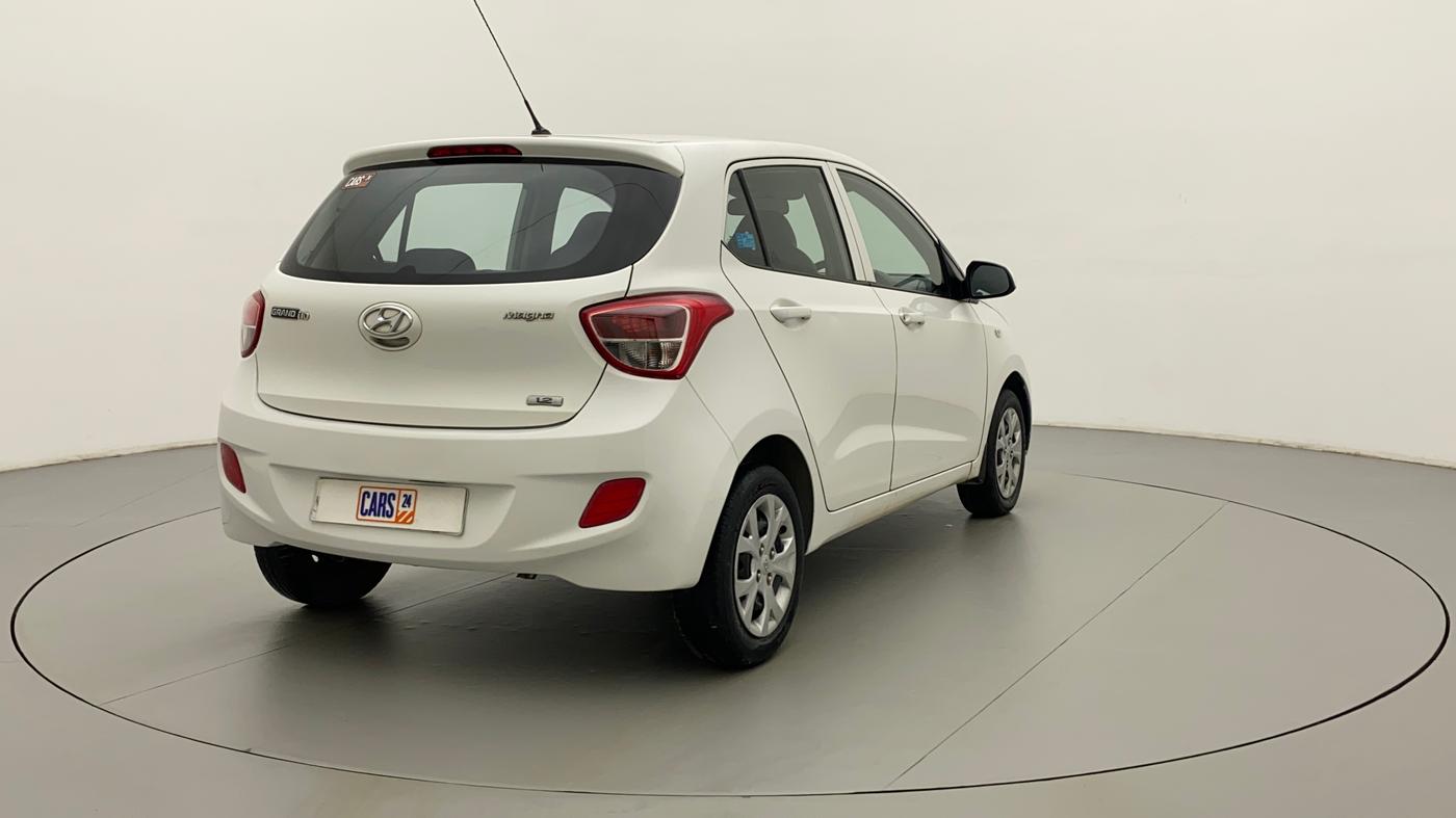2016 Hyundai Grand i10 MAGNA 1.2 KAPPA VTVT, Petrol, Manual, 38,428 km, Right Back Diagonal