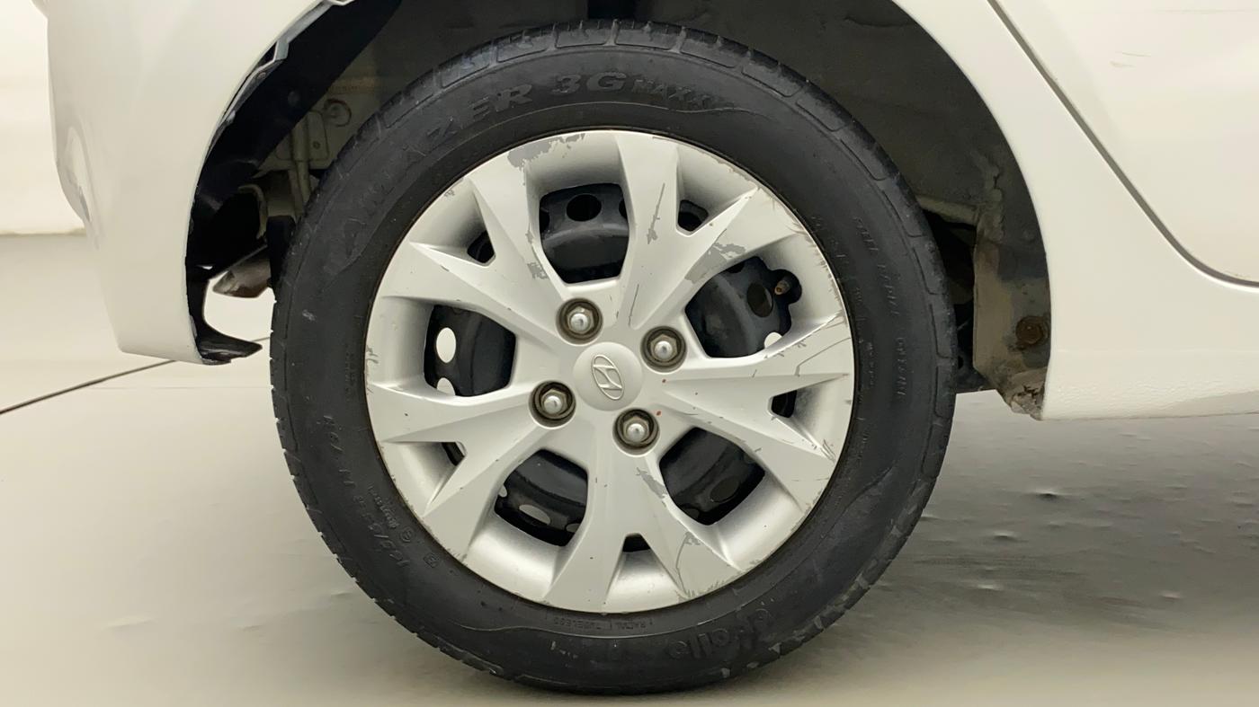 2016 Hyundai Grand i10 MAGNA 1.2 KAPPA VTVT, Petrol, Manual, 38,428 km, Right Rear Wheel