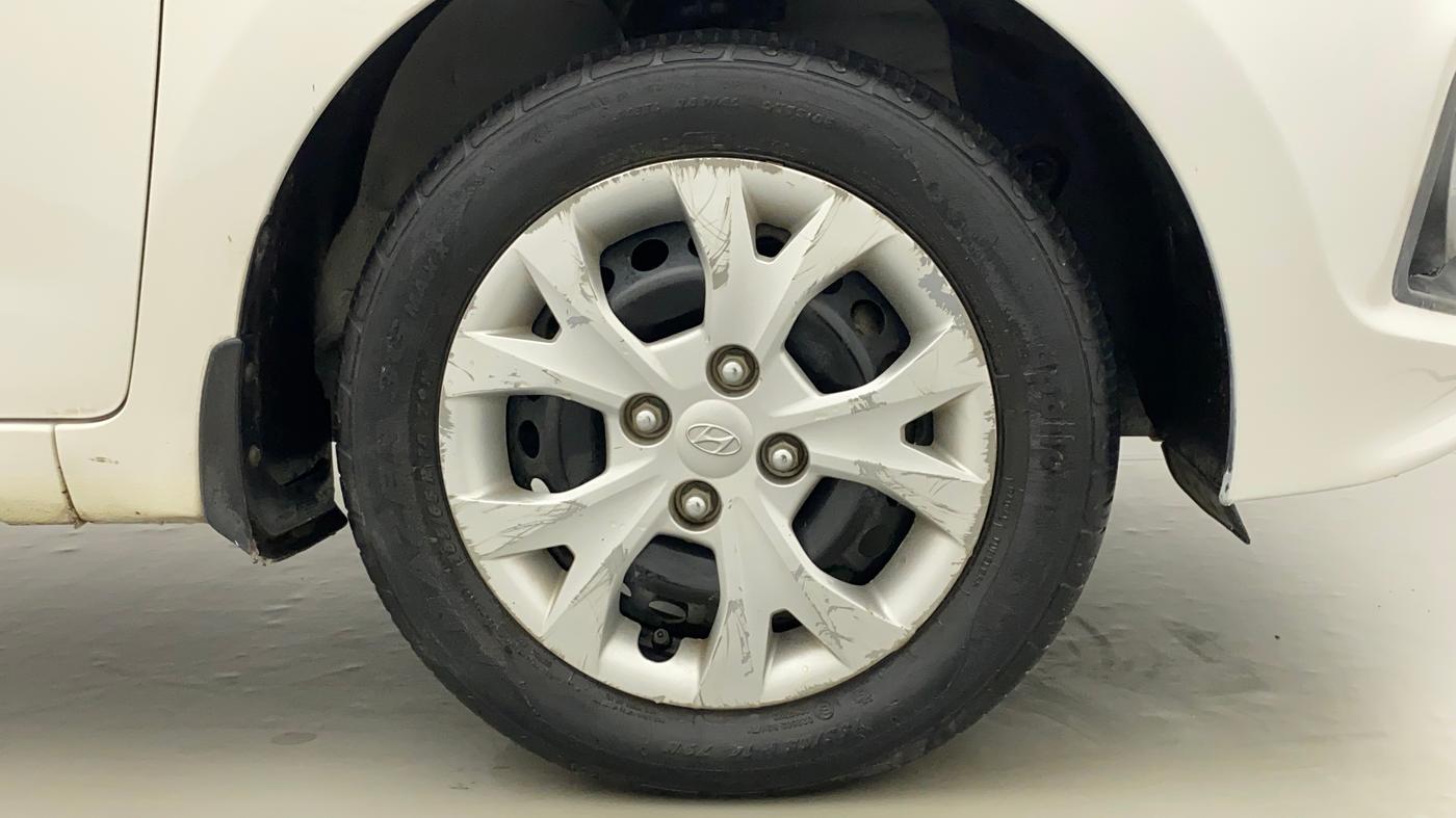 2016 Hyundai Grand i10 MAGNA 1.2 KAPPA VTVT, Petrol, Manual, 38,428 km, Right Front Wheel