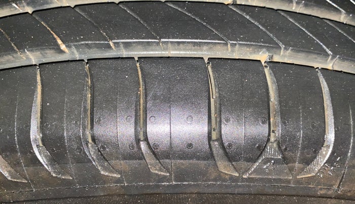 2021 Maruti Baleno ALPHA PETROL 1.2, Petrol, Manual, 41,236 km, Left Rear Tyre Tread