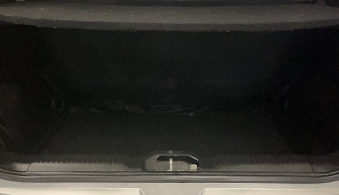 2020 Maruti Swift LXI, Petrol, Manual, 32,662 km, Boot Inside
