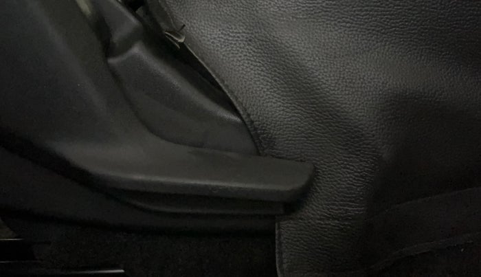 2020 Maruti Swift LXI, Petrol, Manual, 32,662 km, Driver Side Adjustment Panel