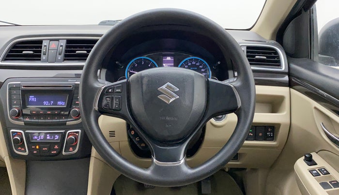 2016 Maruti Ciaz ZDI SHVS, Diesel, Manual, 48,096 km, Steering Wheel Close Up