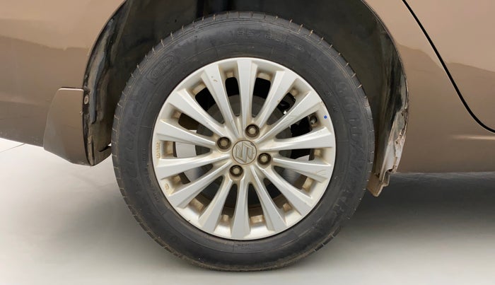 2016 Maruti Ciaz ZDI SHVS, Diesel, Manual, 48,096 km, Right Rear Wheel