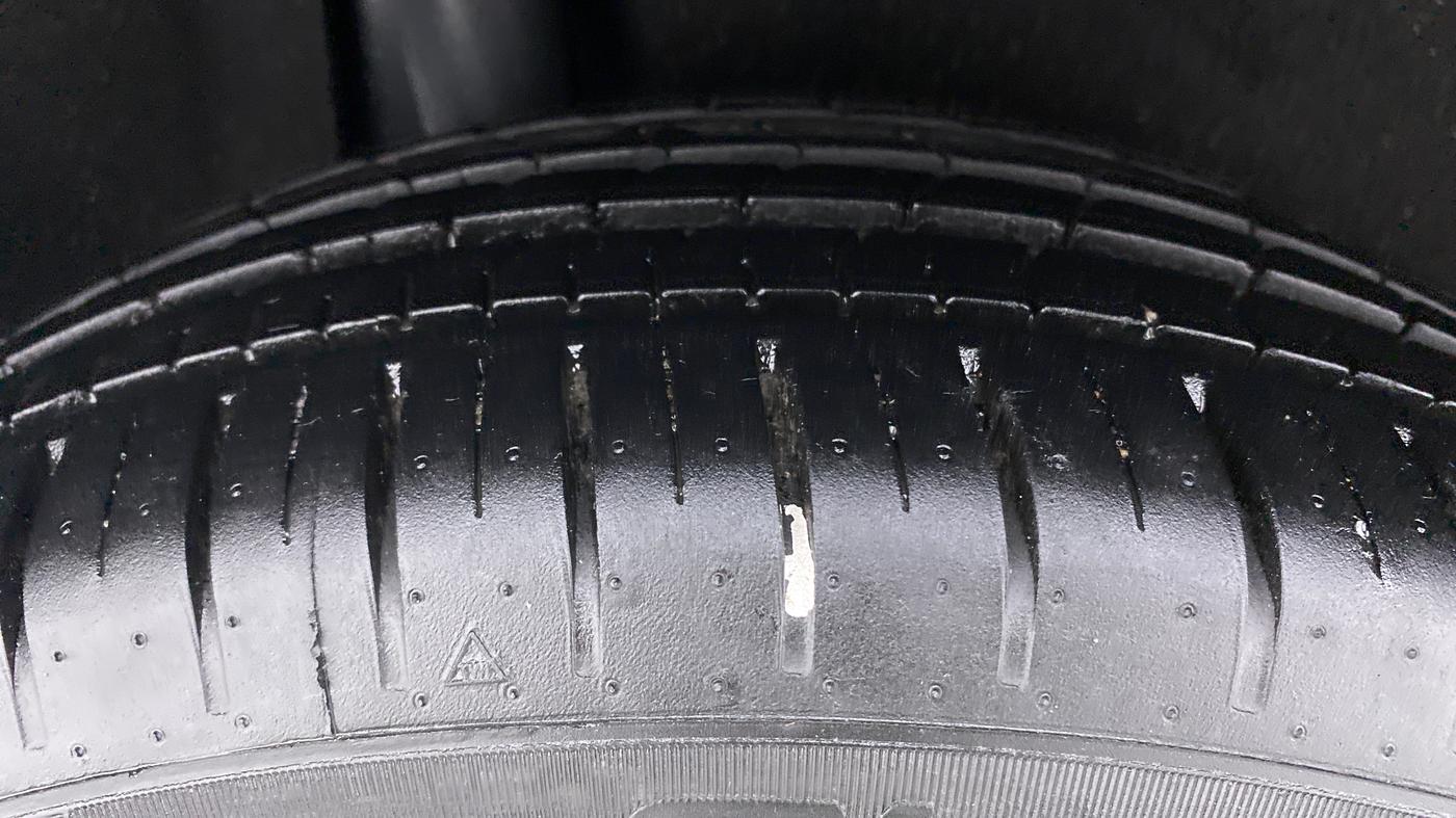 2019 Maruti Baleno ZETA PETROL 1.2, Petrol, Manual, 9,469 km, Right Rear Tyre Tread