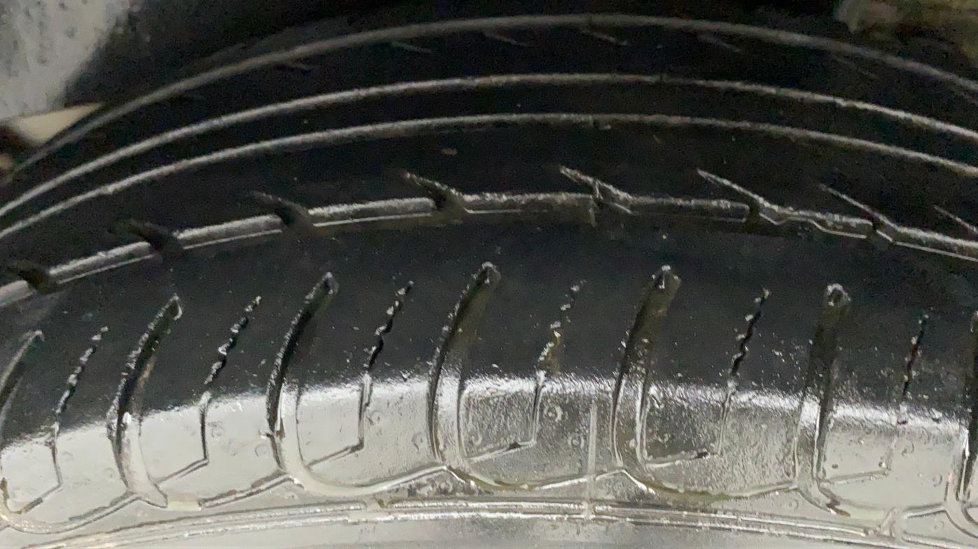 2018 Hyundai Creta E PLUS 1.6 PETROL, Petrol, Manual, 58,196 km, Left Rear Tyre Tread