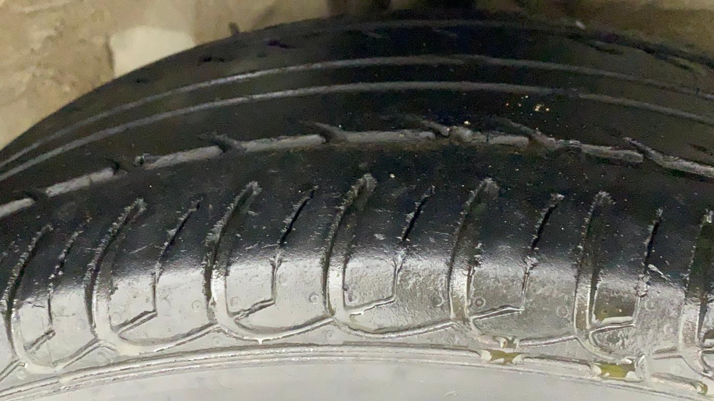 2018 Hyundai Creta E PLUS 1.6 PETROL, Petrol, Manual, 58,196 km, Right Front Tyre Tread