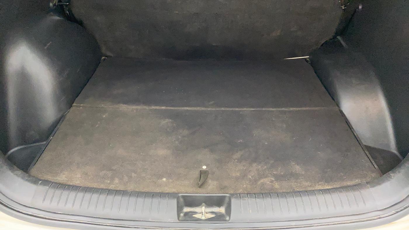 2018 Hyundai Creta E PLUS 1.6 PETROL, Petrol, Manual, 58,196 km, Boot Inside