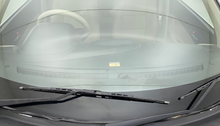 2019 Maruti Dzire VXI, Petrol, Manual, 31,908 km, Front windshield - Minor spot on windshield