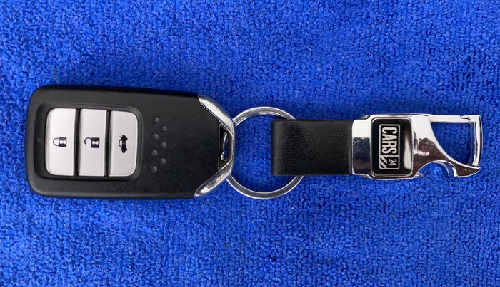 2018 Honda City 1.5L I-VTEC V MT, CNG, Manual, 1,11,569 km, Key Close Up