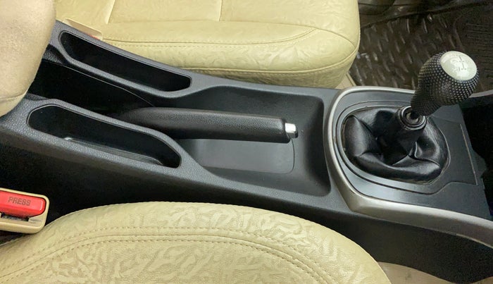 2018 Honda City 1.5L I-VTEC V MT, CNG, Manual, 1,11,569 km, Gear Lever