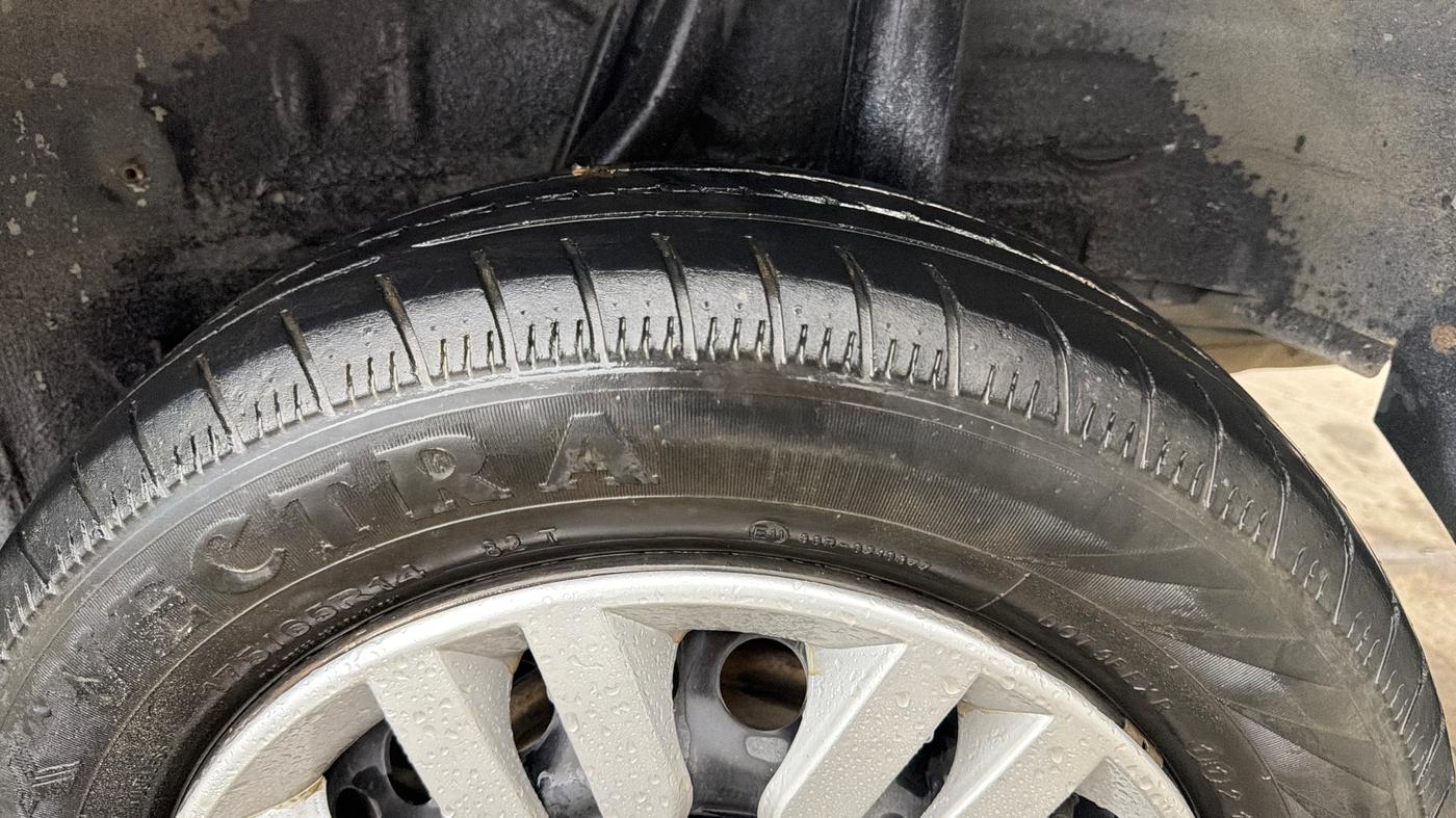 2021 Honda Amaze 1.2L I-VTEC S, Petrol, Manual, 23,560 km, Left Rear Tyre Tread