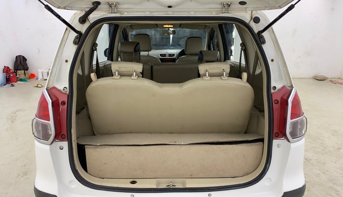 2015 Maruti Ertiga VXI, CNG, Manual, 77,466 km, Boot Inside